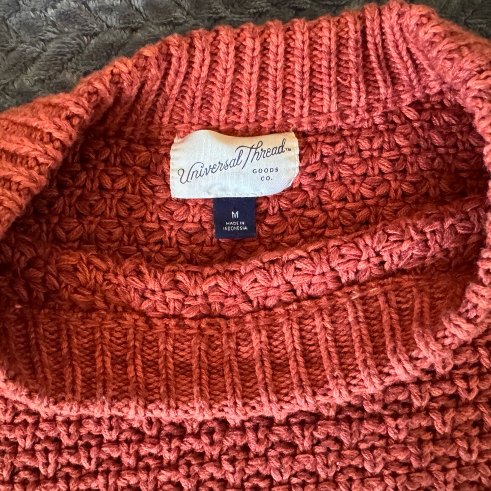 Universal Thread Sweater Rust - Picture 6 of 6